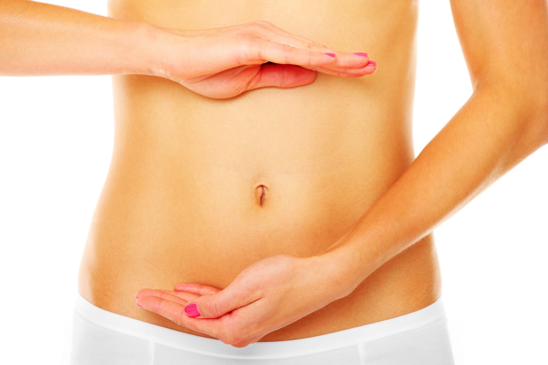 Bauch einer liegenden Person